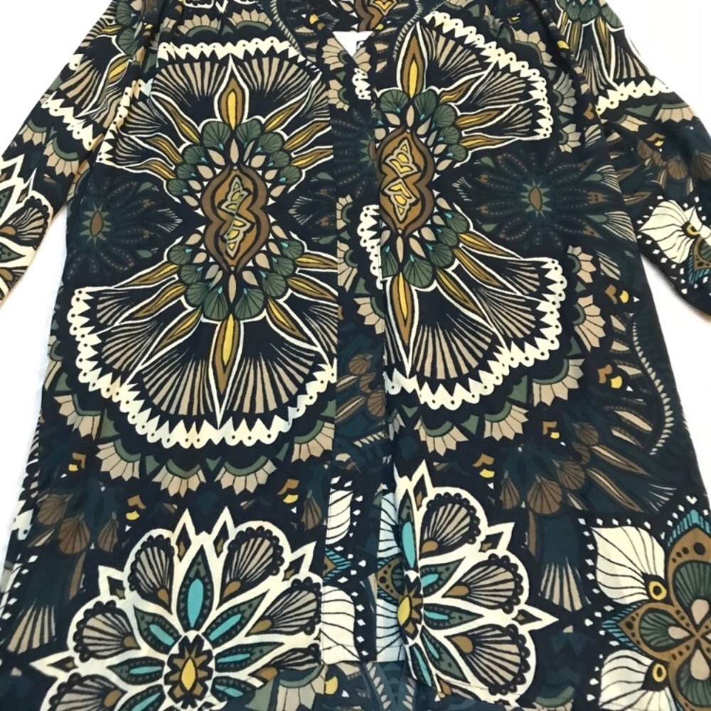 H&M • Beautiful Boho Button Up - Picture 2 of 6